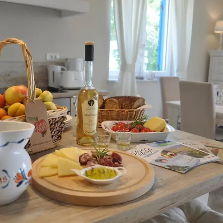 Luksuzna S Bazenom Marija Klara Villa Ripenda Kras